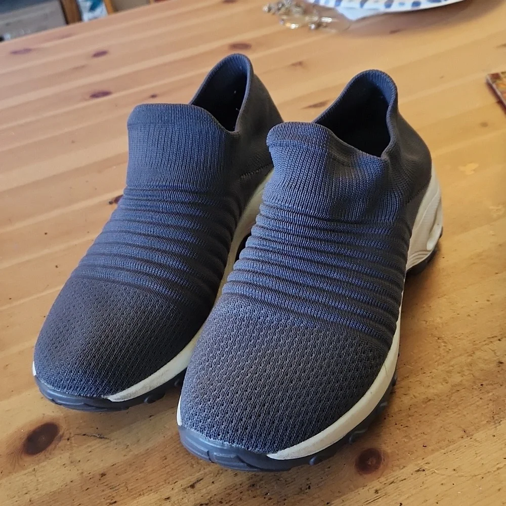 STQ Women's Walking Shoes, size 7 - Picture 1 of 4